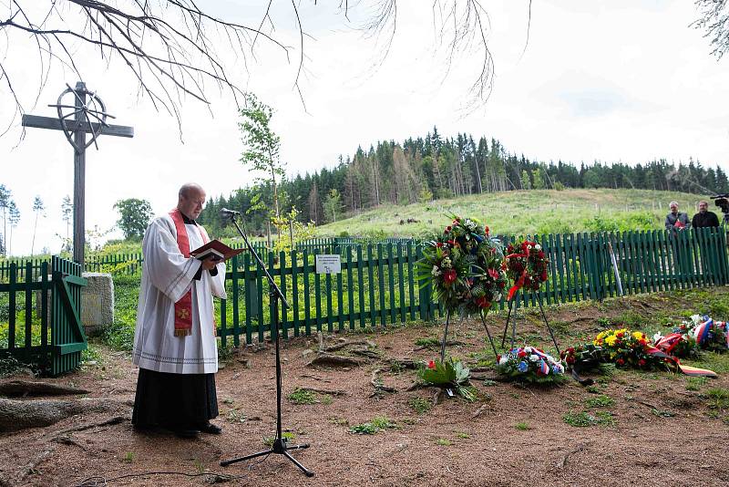 U Památníku holokaustu Romů a Sintů na Moravě se pietní shromáždění k uctění památky obětí holokaustu koná již tradičně.