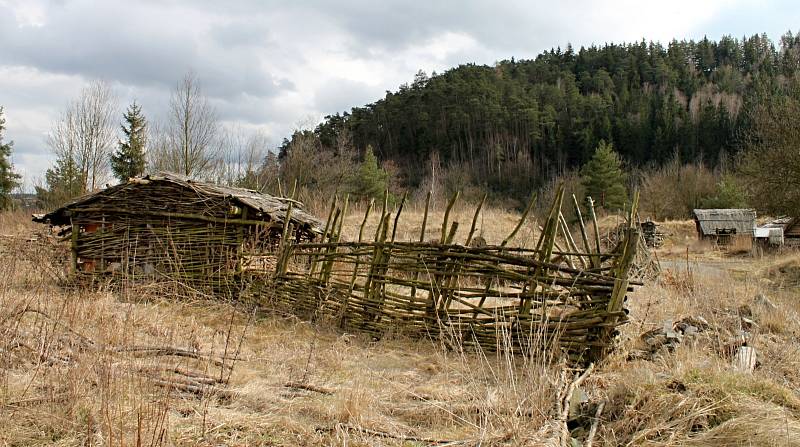 Keltská osada Isarno v Letovicích je už třetí rok mimo provoz. Nyní se o její obnovu snaží sdružení Keltoi.