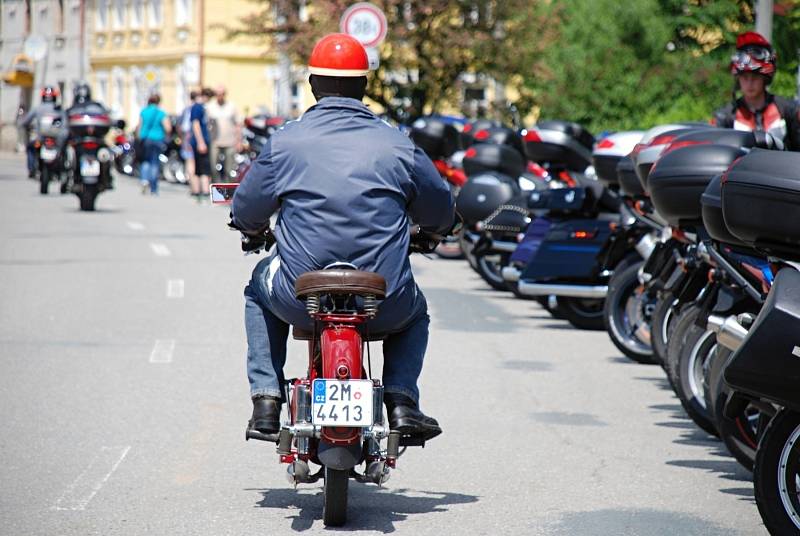 Preventivní akce Nežij vteřinou u areálu Sloupsko-šošůvských jeskyní.