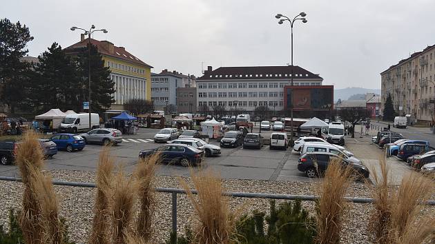 Blanenští upraví část náměstí Republiky. Přibude zeleň, lavičky, osvětlení a změní se upořádání parkoviště.