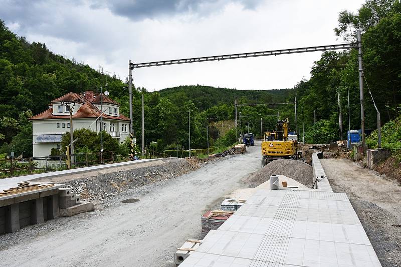 Rekonstrukce železničního koridoru v Babicích nad Svitavou. Se souhlasem Martina Bezdíčka