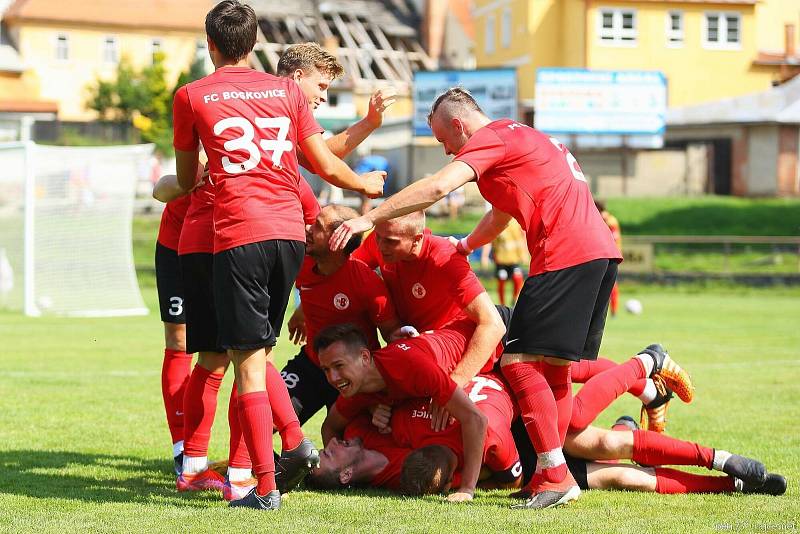 Boskovičtí fotbalisté (červená) porazili na domácím hřišti Bohunice.