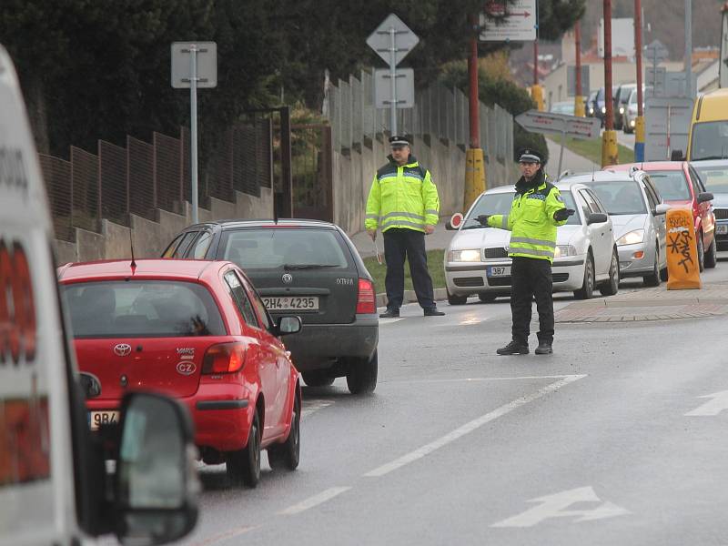 Ve středu začala v Blansku oprava průtahu městem. Objížďky vedou přes centrum.