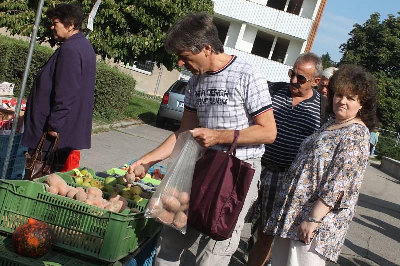 Farmářské trhy se budou v Blansku konat každých čtrnáct dní až do druhé poloviny prosince.