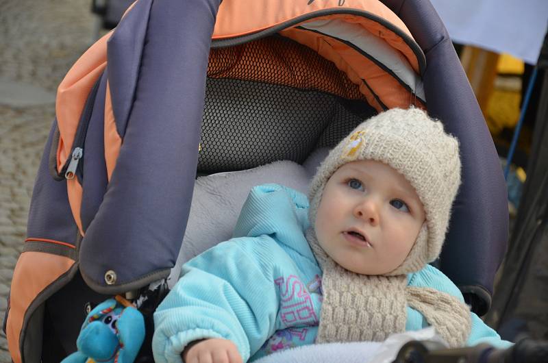 Zabijačkové dobroty voněly v sobotu na náměstí Republiky v Blansku. Hody doplněné zábavním programem tam Kulturní středisko města Blanska uspořádalo už potřetí.