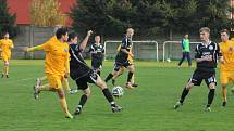 Fotbalisté Ráječka prohráli doma s Moravskou Slavií 1:4. Brňany nepřibrzdilo ani vyloučení Veselého za stavu 1:0. Nasázeli po něm Olympii další tři branky.