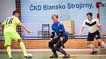Ve 13. kole divize remizovali futsalisté Pro-STATICu Blansko (žlutozelené dresy) s brněnskými Vinohrady 4:4.