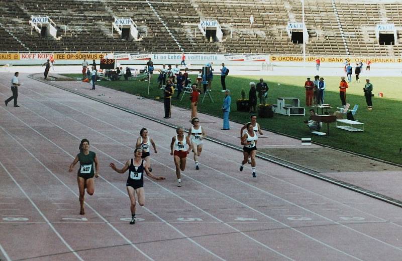 V roce 1948 startovala sprinterka a několikanásobná československá rekordmanka Olga Oldřichová Šicnerová na olympiádě v Londýně. Na stovce skončila v semifinále. Na dvoustovce v rozběhu upadla a nedokončila.