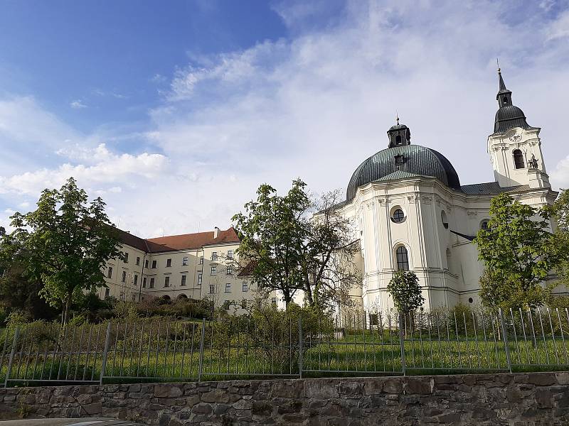 O víkendu i v půli týdne. Unikátní zvonohra rozeznívá Křtiny.