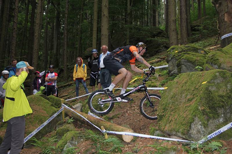 V Blansku na Palavě se jel závod mistrovství republiky v biketrialu.