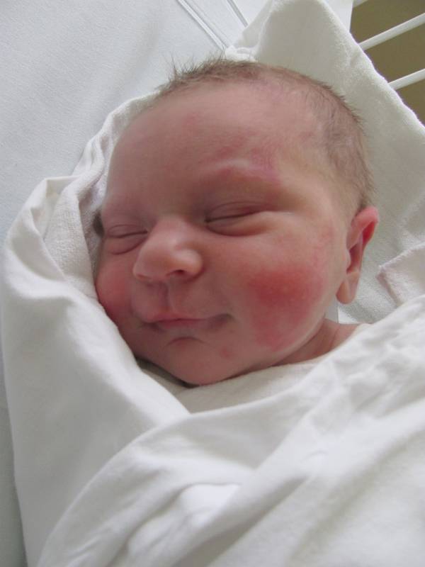 Amálie Vondálová, 50 cm, 3,30 kg, Boskovice,	 14. 1. 2012 