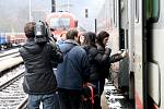 V pondělí před jedenáctou hodinou dopoledne došlo v železniční stanici Adamov nádraží k mimořádné situaci na trati. Vlak Eurocity vjel na kolej, na které stál osobní vlak. Vlak zastavil asi třicet metrů od něj.