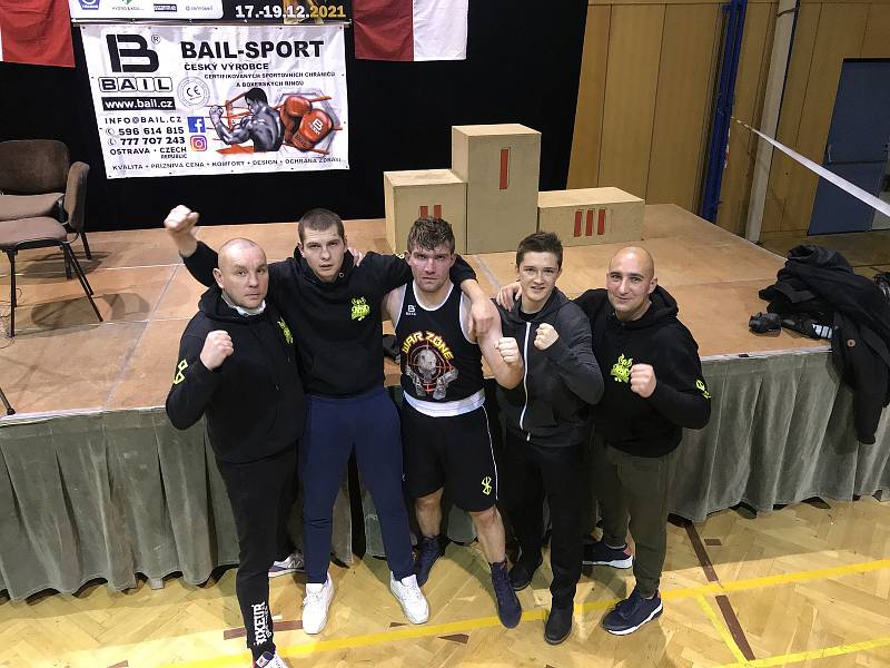Blanenští boxeři vybojovali na republikovém šampionátu v Třeboni dvě stříbra a jeden bronz.