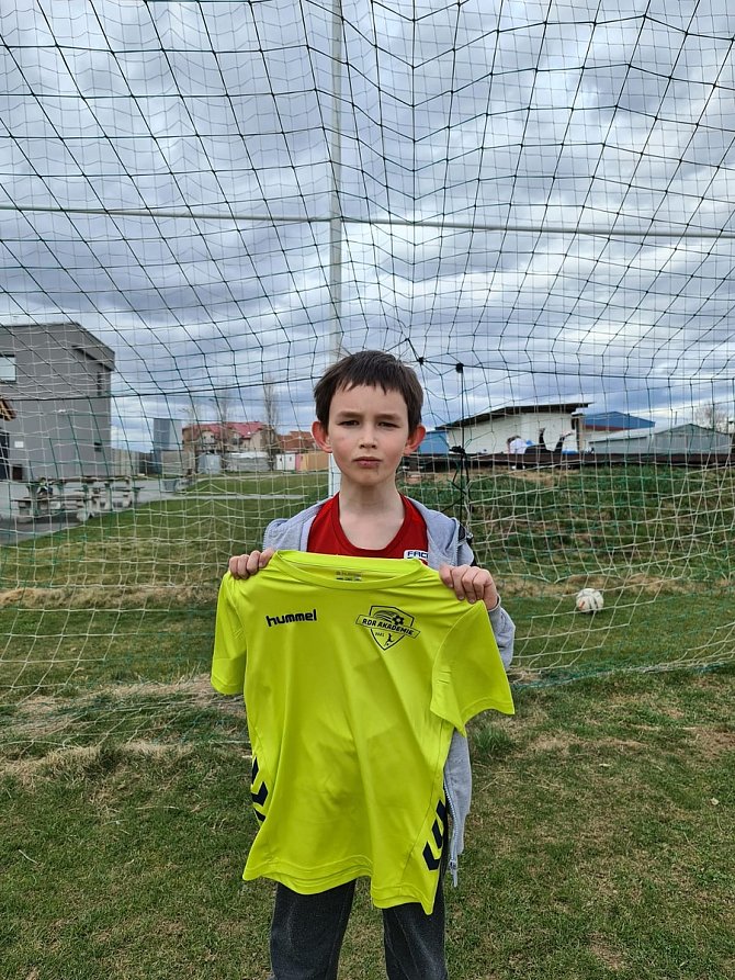 Ukrajinský chlapec Aztat s akademií absolvoval již šest tréninků a brzy nastoupí k prvnímu utkání.