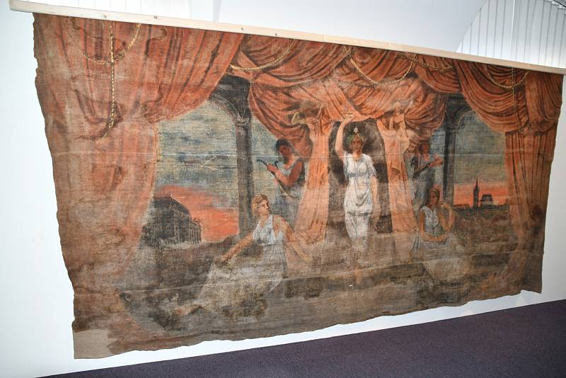Předehra ke slávě. Výstava v Muzeu regionu Boskovicka přibližuje ranou tvorbu světoznámého malíře Alfonse Muchy z let 1881 až 1895.