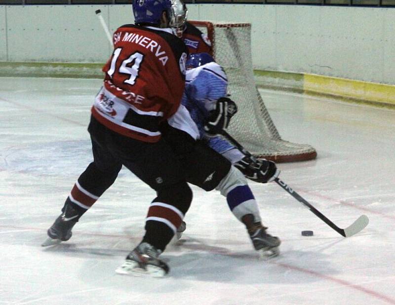 Hokejisté Dynamiters Blansko podlehli v derby boskovické Minervě 2:3.