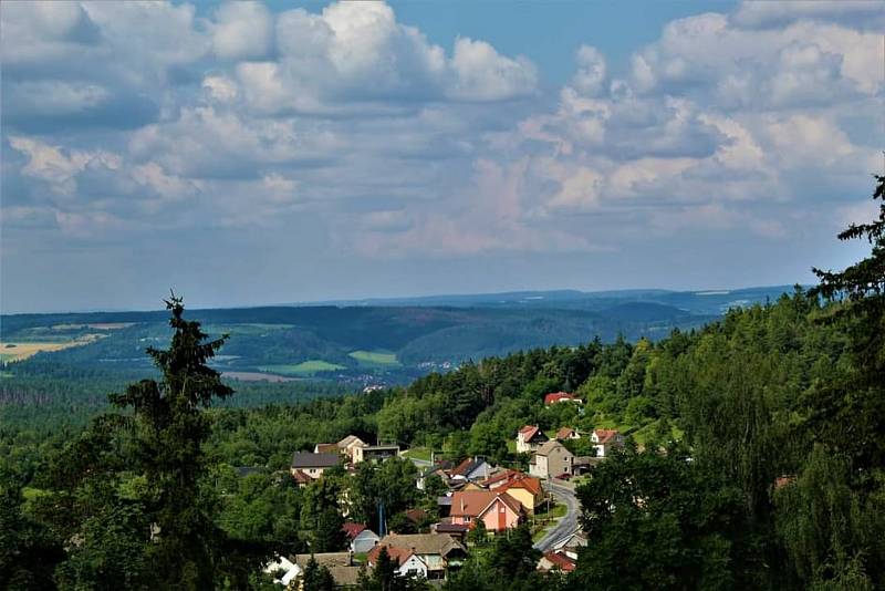 Kunštát má rozhlednu s poetickým názvem „Milenka".