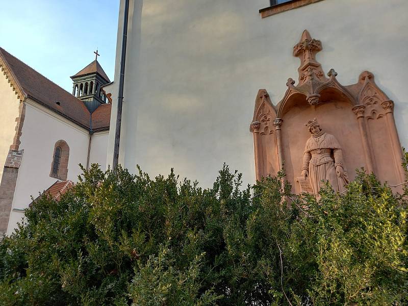 Porta coeli je Cisterciácké opatství nacházející se v Předklášteří u Tišnova.