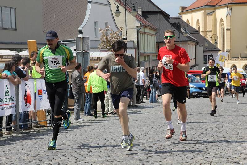 Boskovické běhy přilákaly stovky běžců i diváků. Ti vytvořili podél trati fantastickou atmosféru.