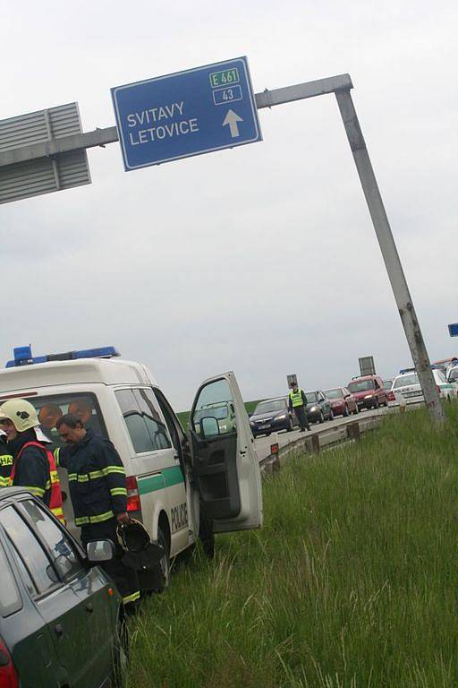 Při nehodě přišla o život dvaadvacetiletá řidička osobního automobilu.