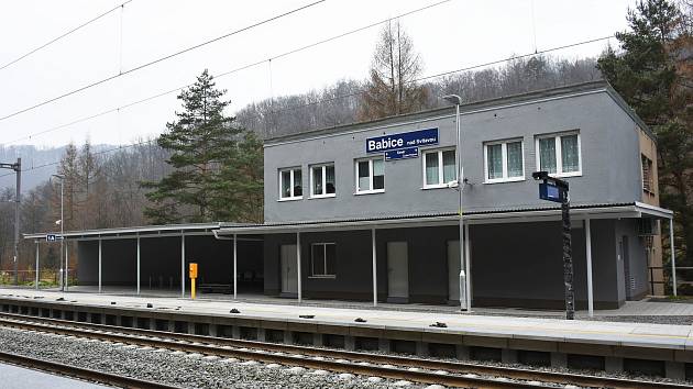 Rekonstrukce železničního koridoru mezi Brnem a Blanskem za šest miliard korun míří do finále. Vlaky tudy začnou po roční výluce znovu jezdit 11. prosince.