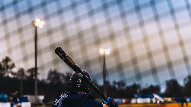 Blanenští baseballisté (v bílém) na úvod extraligové sezony třikrát podlehli Hrochům z Brna.