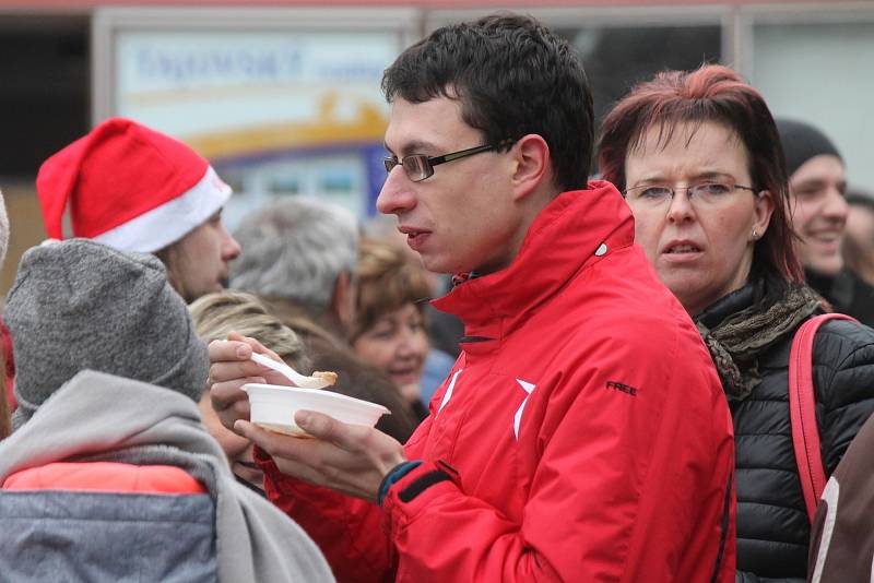 Boskovičtí na Štědrý den nalévali tradiční Polévku pro chudé i bohaté. Polévku servírovali také v Letovicích nebo na blanenském zámku.