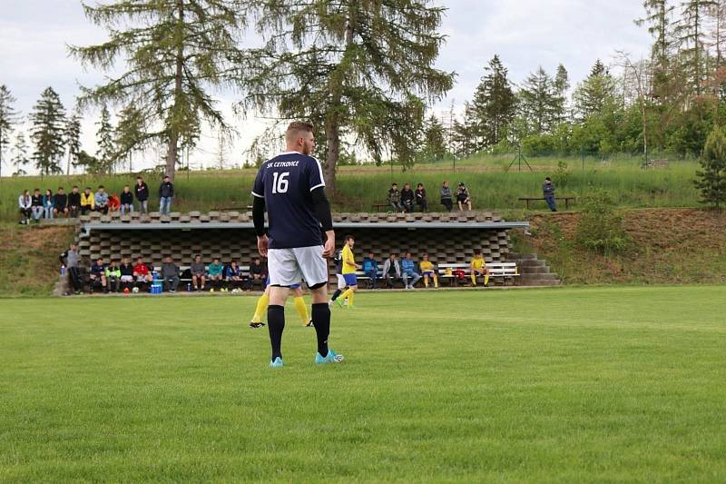 Tomáš Přikryl táhne Cetkovice za postupem, má však strach z dohrání soutěže.