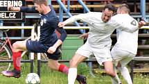 V utkání  Moravskoslezské divize skupiny D porazil FC Žďár nad Sázavou (bílé dresy) FK Blansko 2:0.