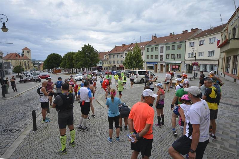 Start etapy Moravského ultramaratonu.