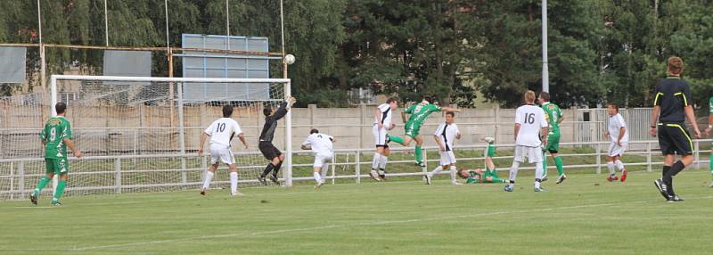 Fotbalisté Rájce-Jestřebí prazili v krajském poháru Slatinu 3:2.