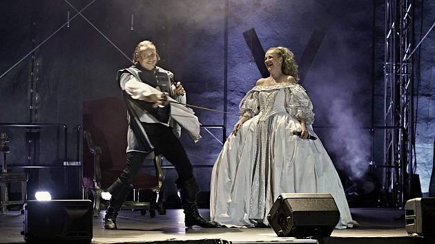 Koncertní verzi muzikálu Tři mušketýři si užili lidé v Boskovicích.