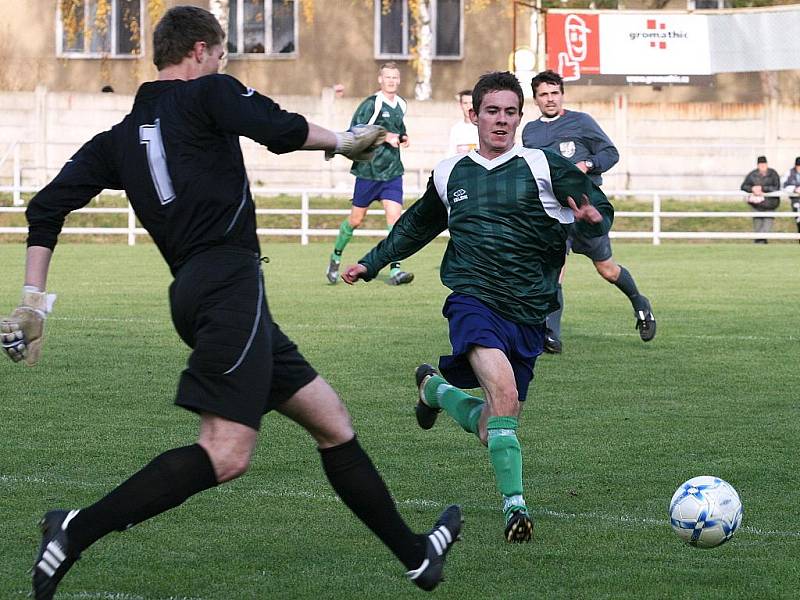 Fotbalisté Rájce remizovali doma v krajském přeboru se Sokolem Podluží 0:0.