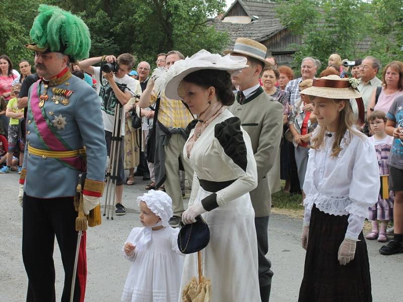 Návštěva následníka trůnu a jeho rodiny ve Světlé nabídla pestrou podívanou.