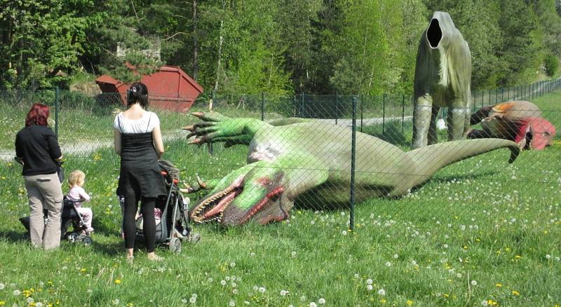 Dinosauři, kteří byli v Boskovicích k vidění dva roky, brzy zmizí. 