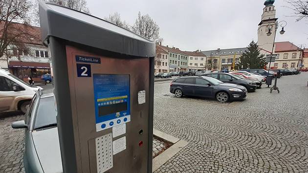 Placené stání? Řidiči v Boskovicích si od ledna připlatí.