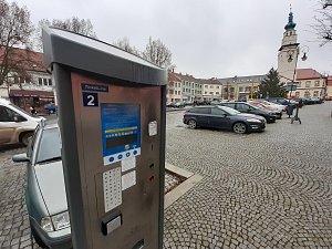 Placené stání? Řidiči v Boskovicích si od ledna připlatí.