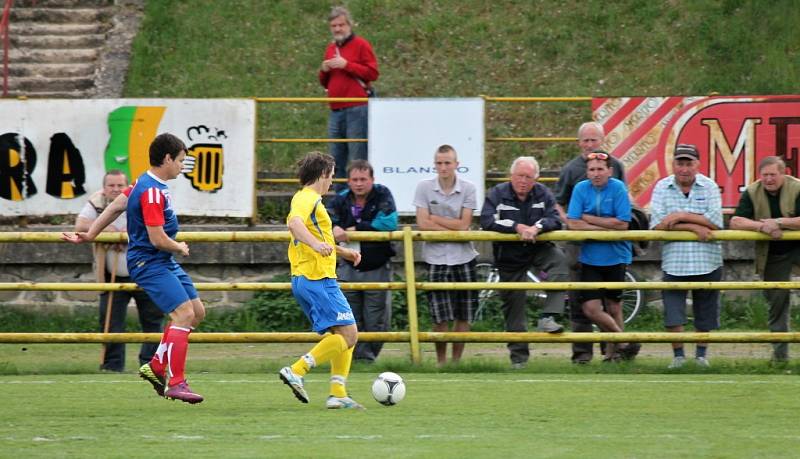 Fotbalisté Blanska porazili Ivančice 1:0.