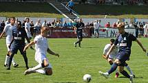 V úvodním kole nového ročníku MSFL porazil nováček FK Blansko (modré dresy) v regionálním derby tým MFK Vyškov 3:1.