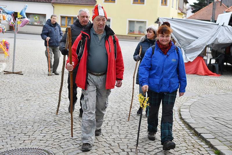 Oholení turisté zahájili sezonu novým rekordem