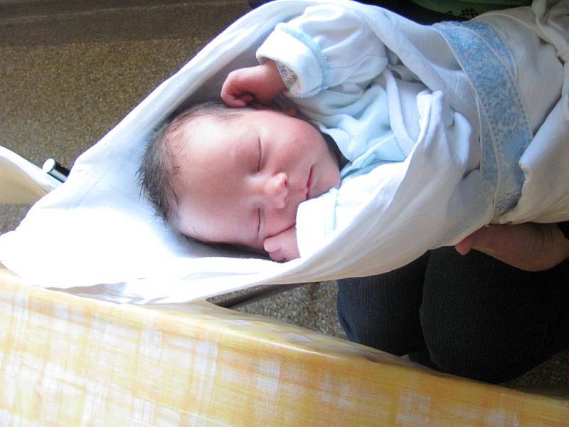 Matěj Fiebich, 47 cm, 3,16 kg, Velké Opatovice, 25. 11.2011