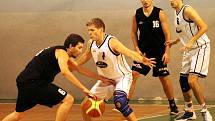 Blanenští basketbalisté prohráli doma s Jiskrou Kyjov 55:64.