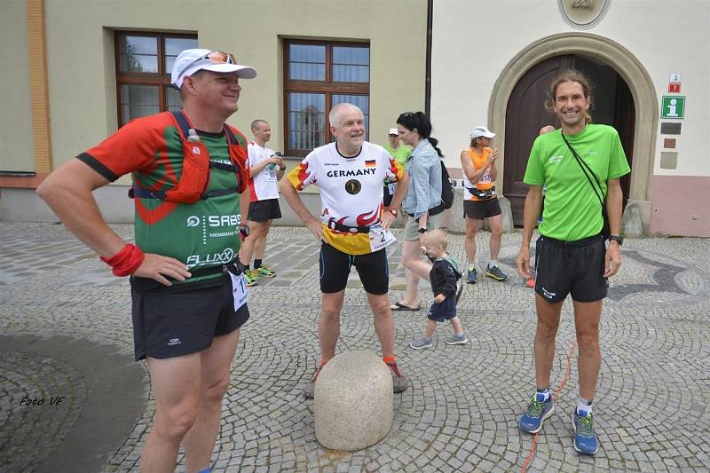 Start etapy Moravského ultramaratonu.