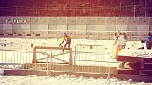 Dvě a půl hodiny na běžkách v zimním sportovním centru Ignalina  zakončili studenti výstupem na nedalekou rozhlednu.