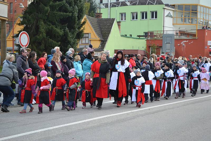 Svatomartinské slavnosti v Blansku lákaly diváky svým historickým programem.