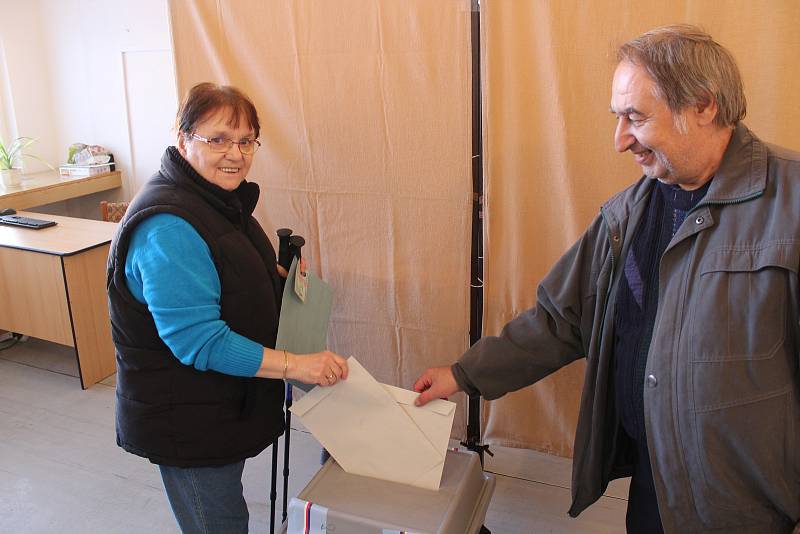 Komunální volby ve volebním okrsku číslo 2 v Boskovicích.