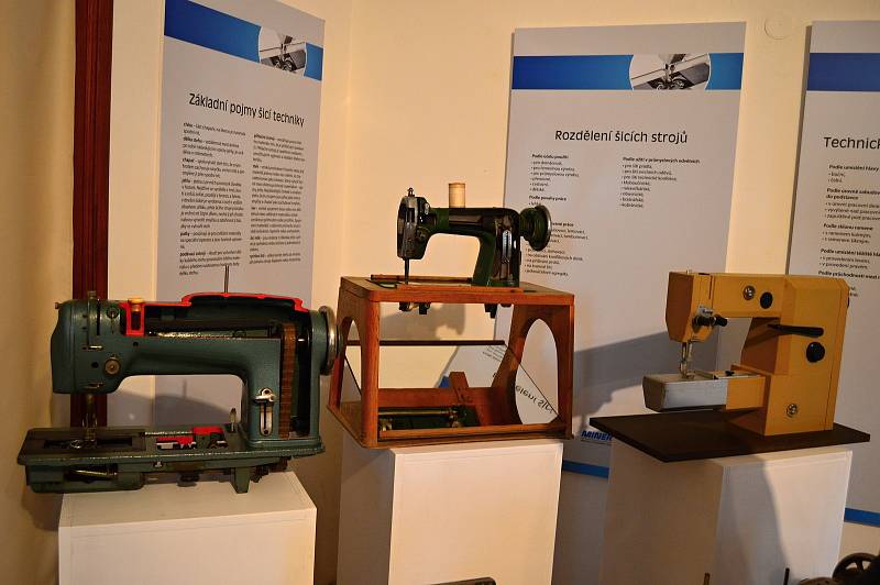 Výstava o historii šicích strojů Minerva přilákala do Muzea regionu Boskovicka několik tisíc návštěvníků.