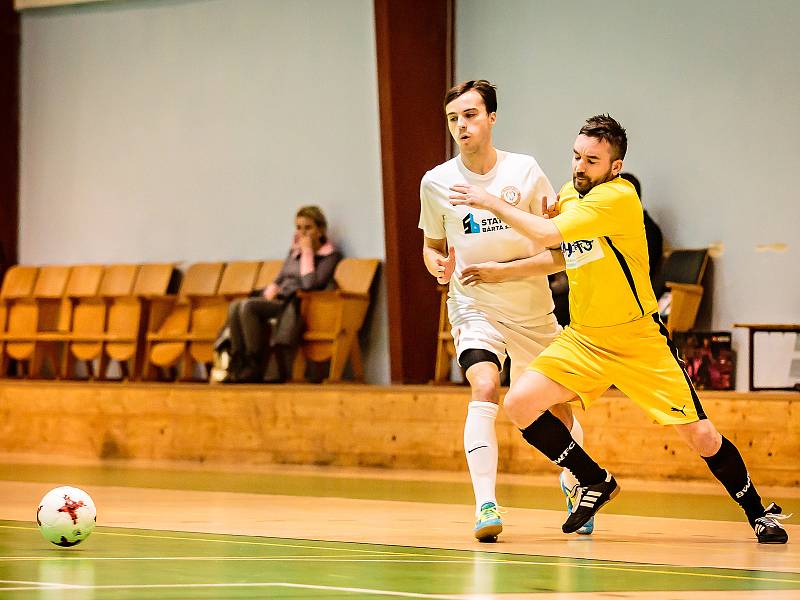 V divizi futsalistů deklasoval PRO-STASTIC Blansko (v bílých dresech) Mitru Brno 19:3.