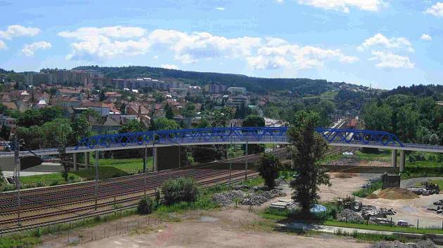 Stavba mostu na Staré Blansko