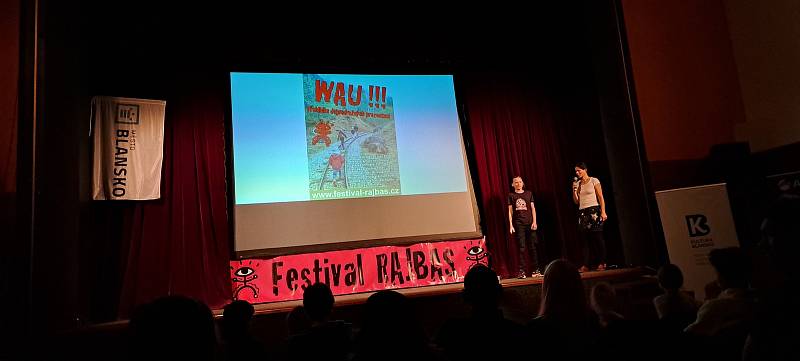 V rámci akcí spojených s festivalem Rajbas se uskutečnila i přehlídka dětských dobrodružných prezentací WAU 2022.